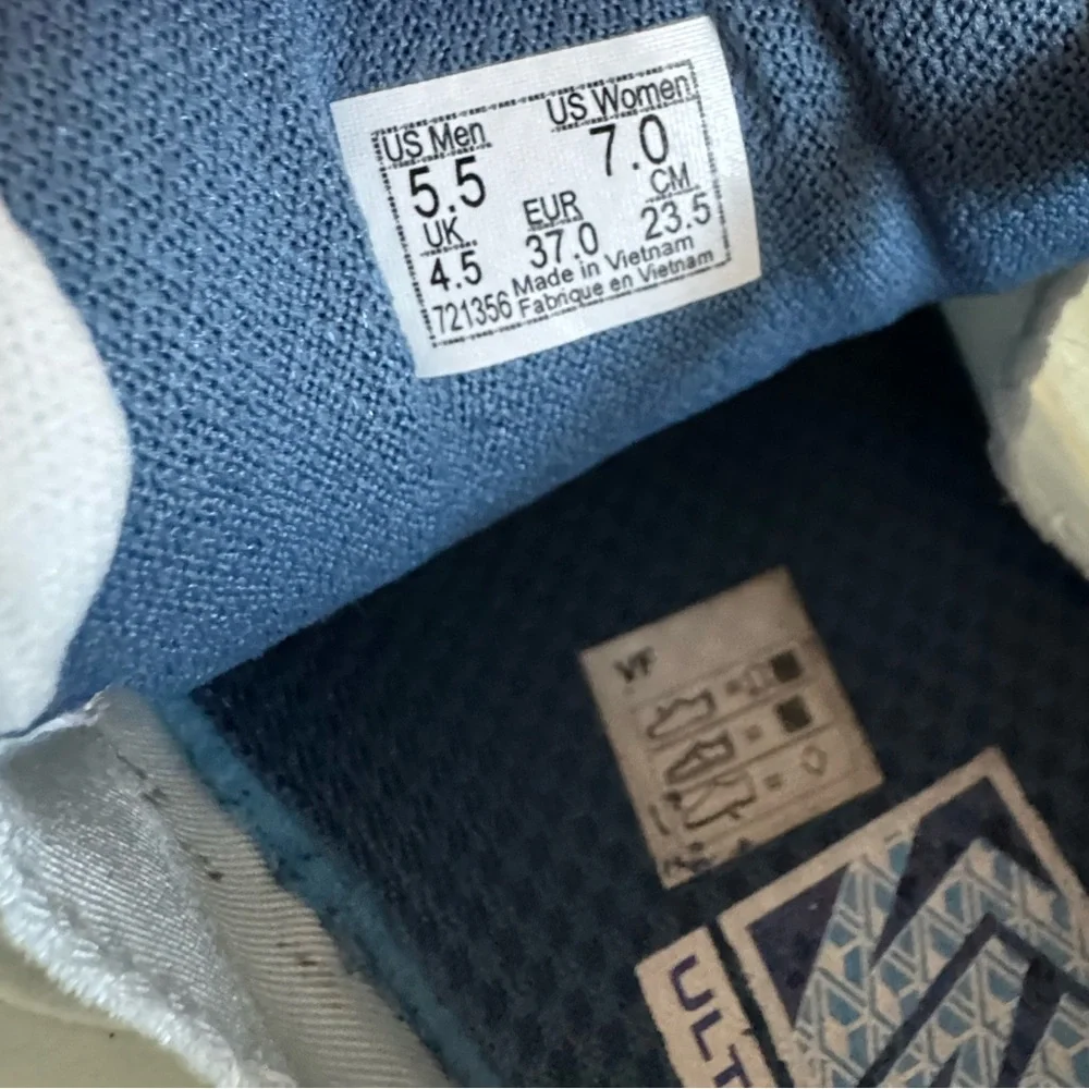 Vans Evdnt Ultimate Waffle Light Gray and Blue Casual Sneakers Womens size 7